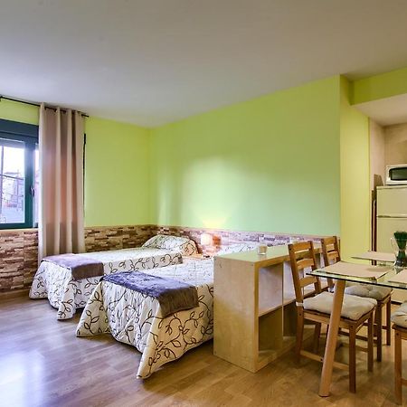Apartamentos Barajas Мадрид Экстерьер фото