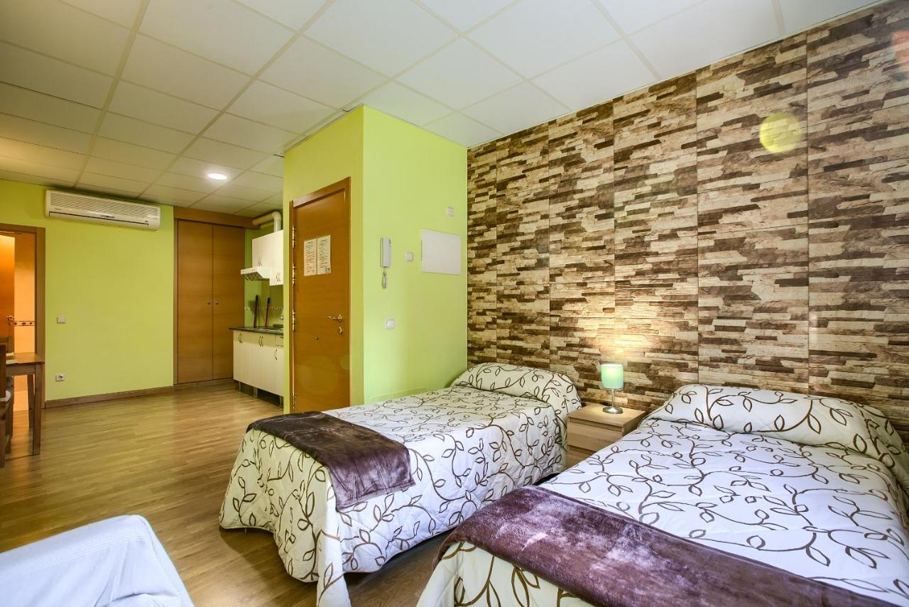 Apartamentos Barajas Мадрид Экстерьер фото