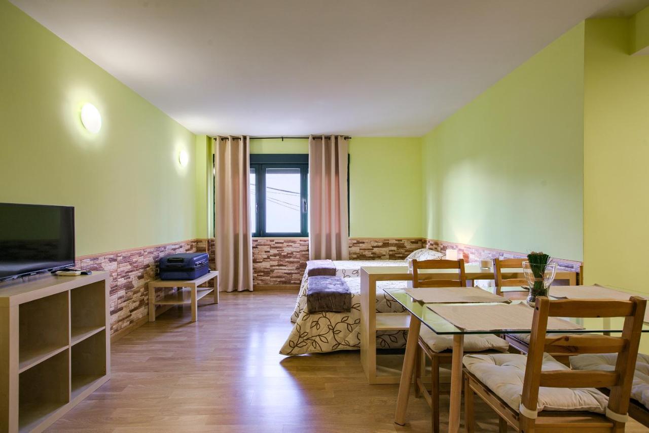 Apartamentos Barajas Мадрид Экстерьер фото
