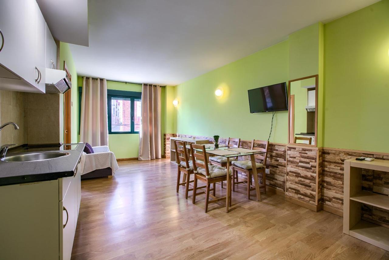 Apartamentos Barajas Мадрид Экстерьер фото