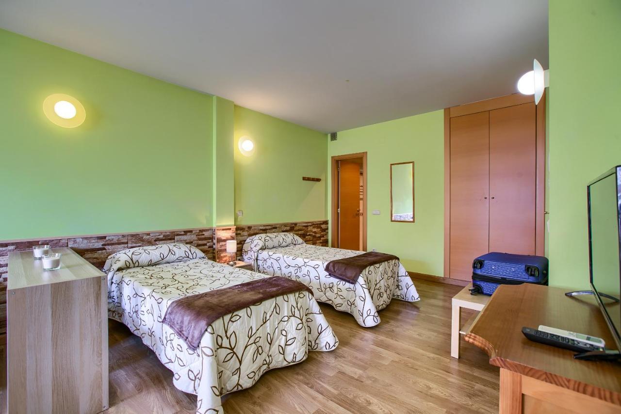 Apartamentos Barajas Мадрид Экстерьер фото