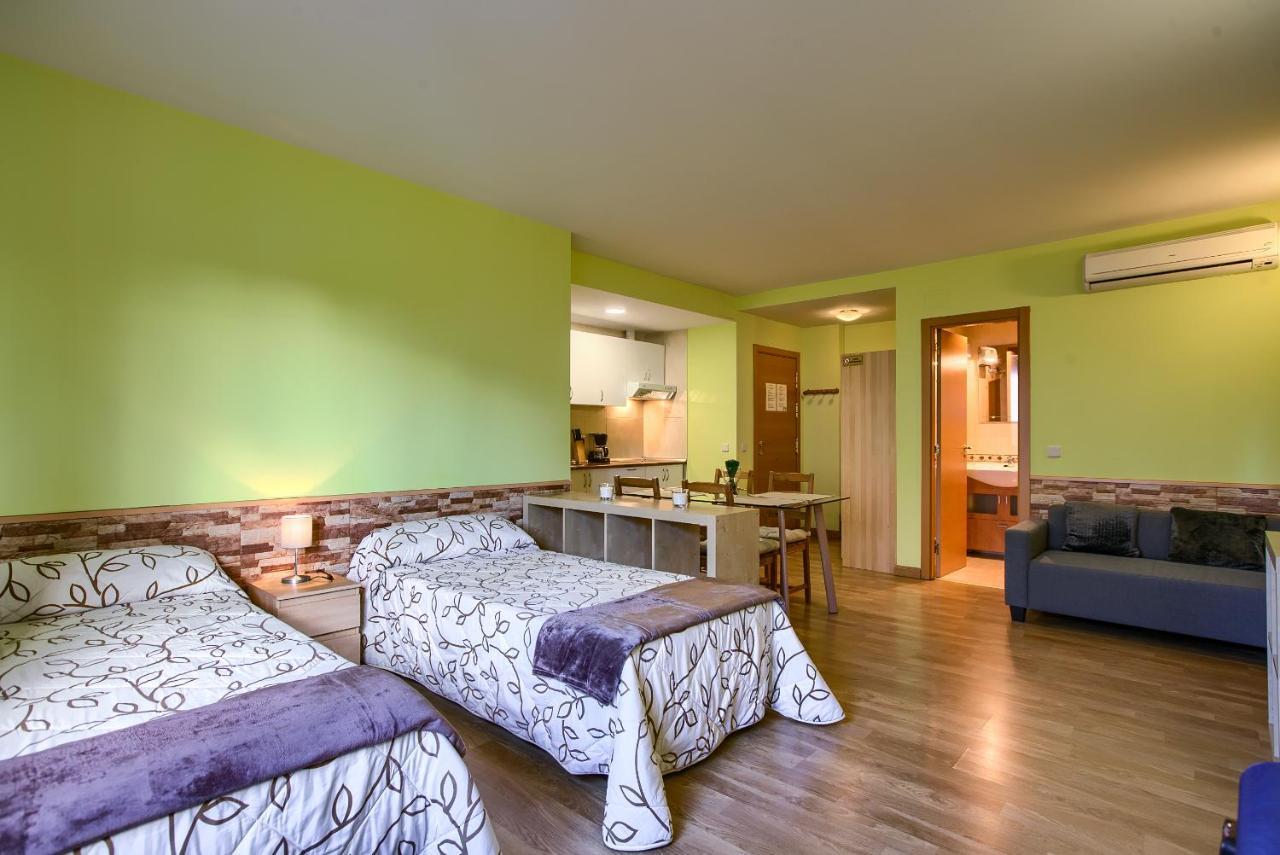 Apartamentos Barajas Мадрид Экстерьер фото